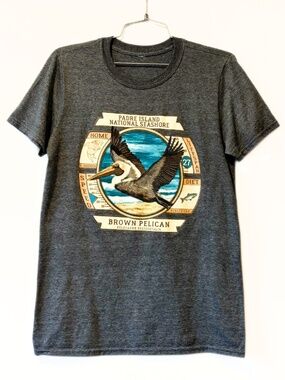 Padre Island National Seashore Brown Pelican Graphic T-Shirt Size M